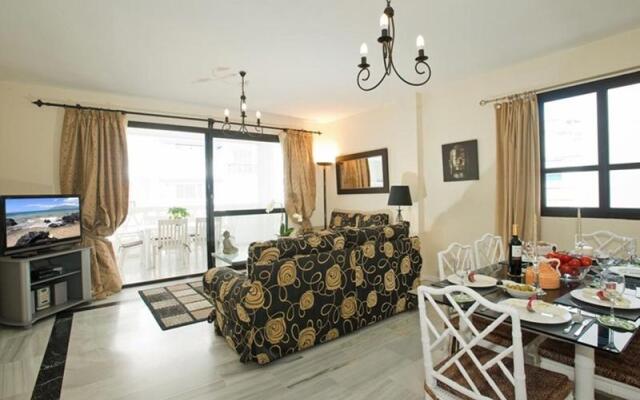 Apartment in Marbella, Malaga 102957