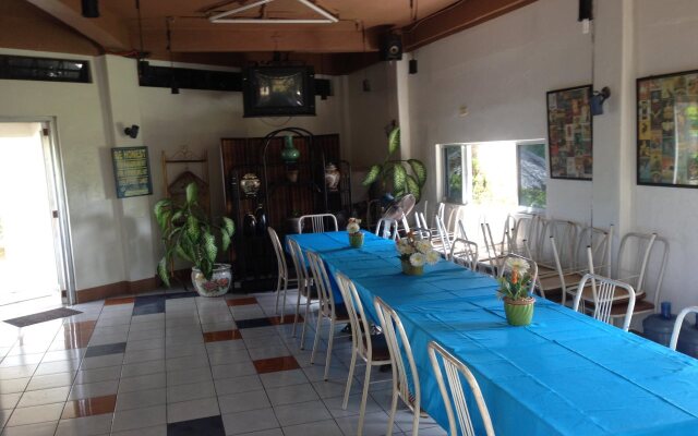 Mayon View Garden Apartelle & Restaurant