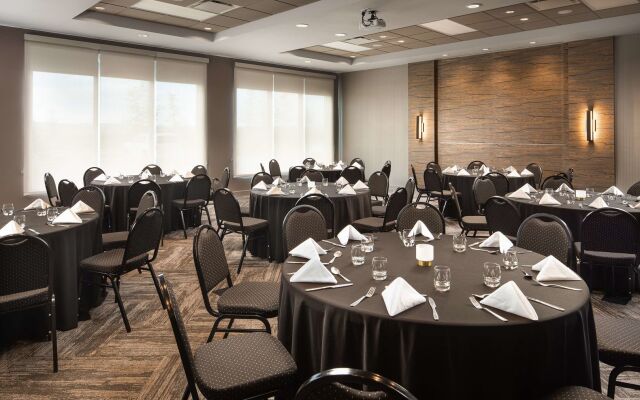 Hyatt Place Calgary Airport