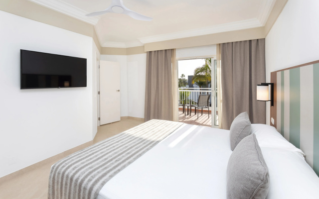 Hotel Riu Paraiso Lanzarote - All Inclusive