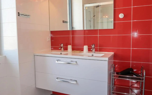 Holiday Home Ty Angèle - PLC239