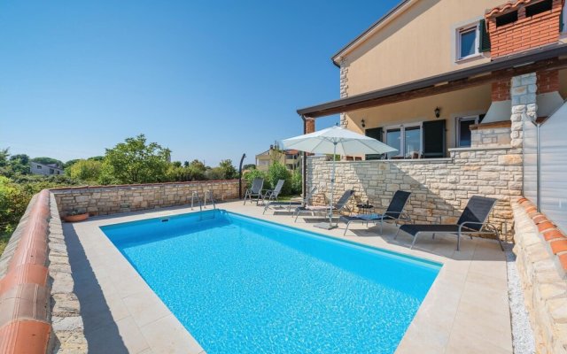 Nice Home in Lovrecica With 3 Bedrooms, Internet and Outdoor Swimming Pool