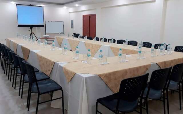 Hotel Palmira Inn