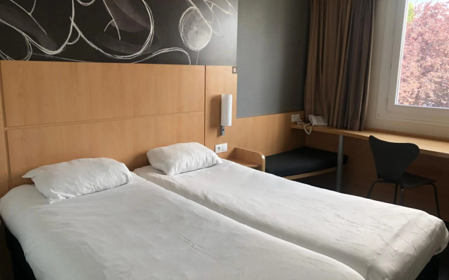 ibis Clermont Ferrand Nord Riom
