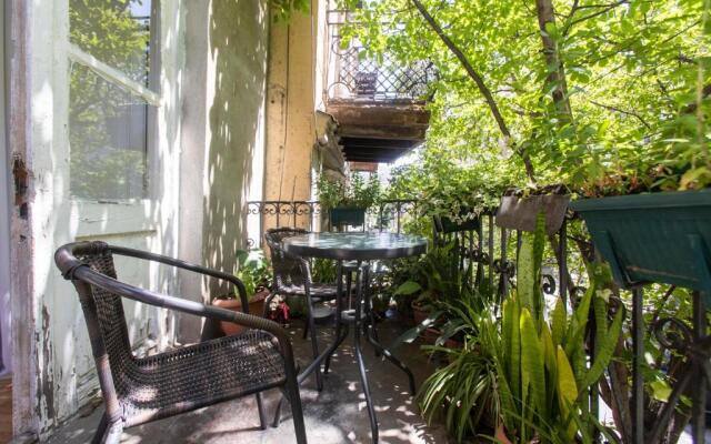 Private Apartment in the center of Old Tbilisi