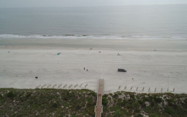 Windjammer Oceanfront Condominiums