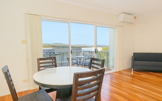 Loftberg Villas – Balcony – Muswellbrook