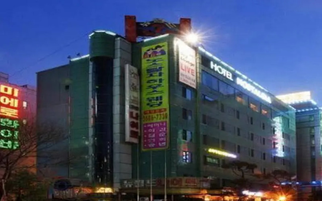 hotelImage