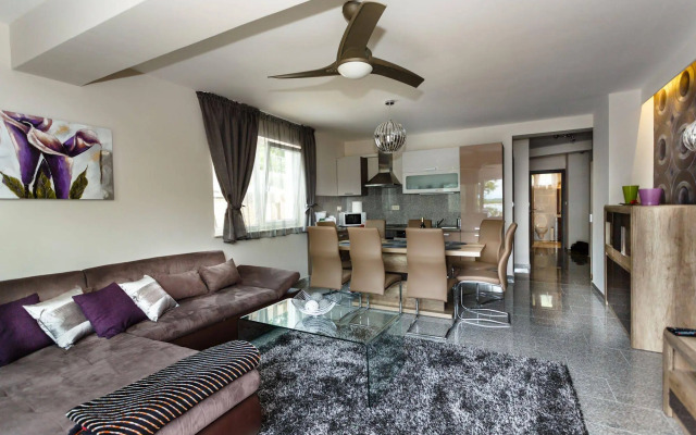Soline Bay Seashore Residence