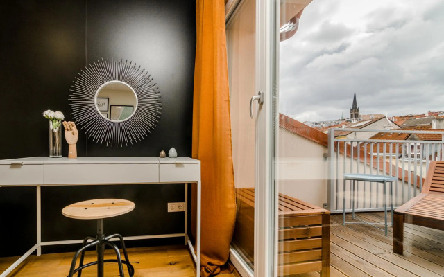 Premium Hip Loft in Žižkov by Prague Days