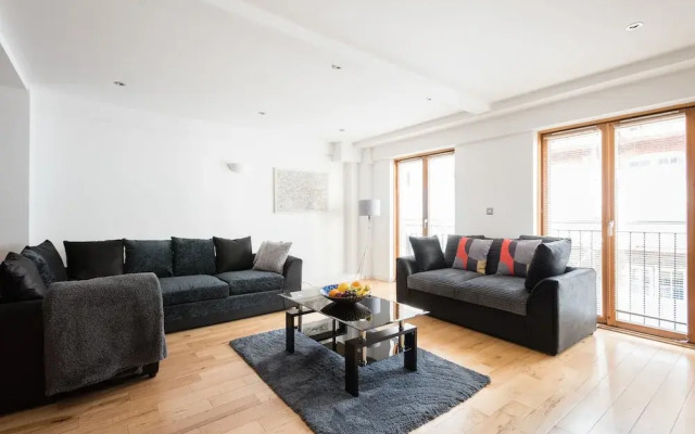 Platinum Apartment next to London Bridge 9995