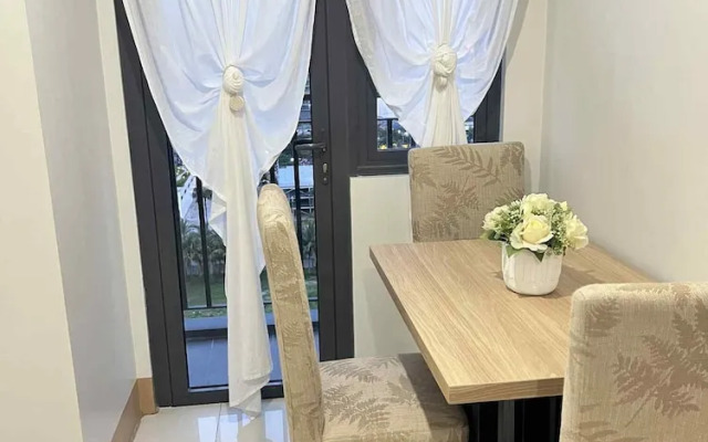 Condo Next Door Ph