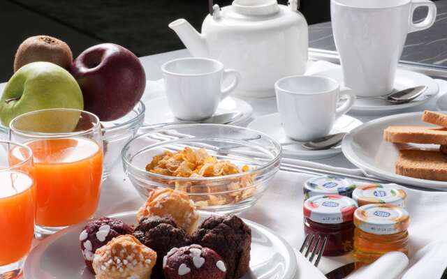 Radisson Hotel Nola Naples