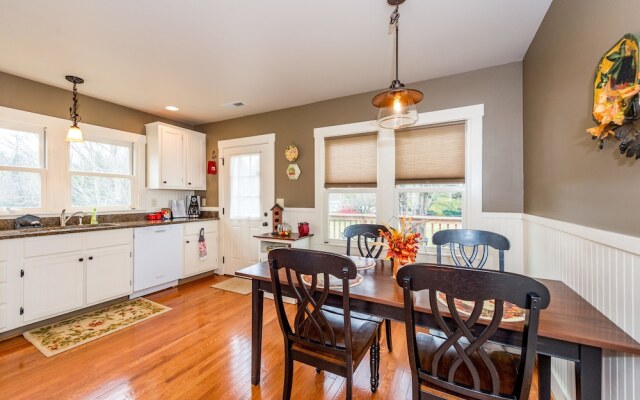 205 Kerlee Heights Home