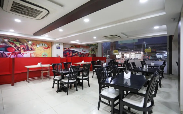 OYO 10607 Hotel Image Point