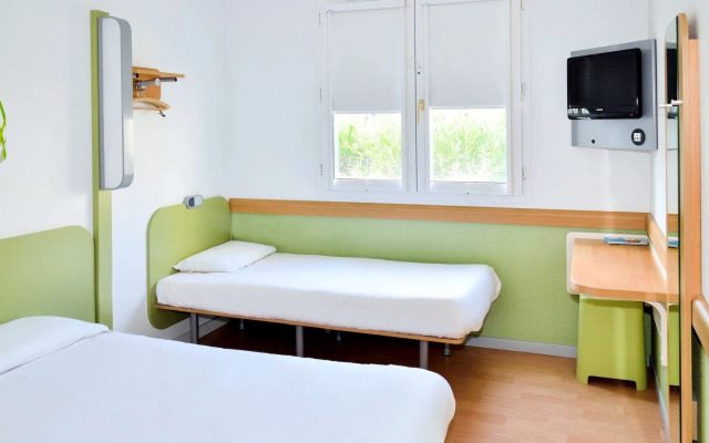 ibis budget Aubagne Les Paluds Agora