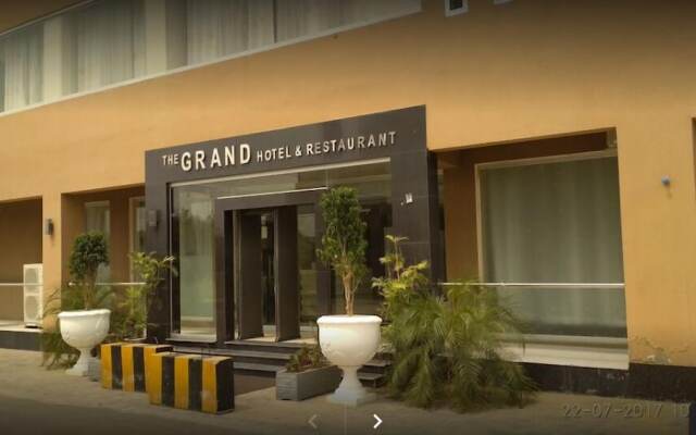 The Grand Hotel & Restaurant