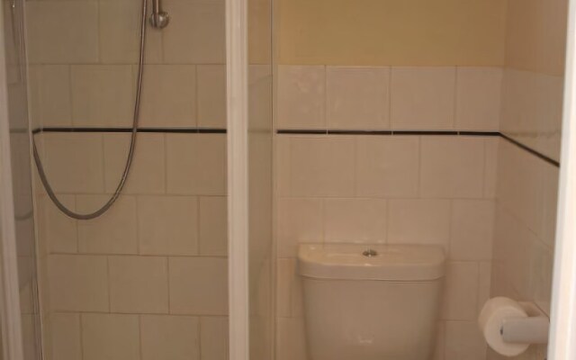 Relax Inn Guest House