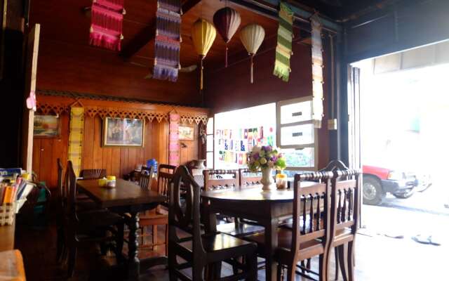 Auntie's Coffee Guesthouse