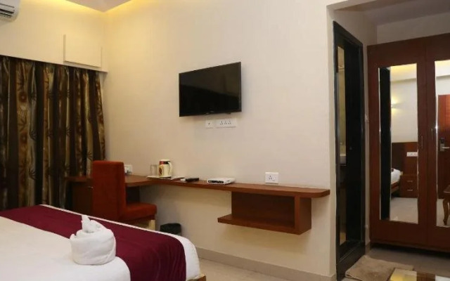 Hotel Skml Grand