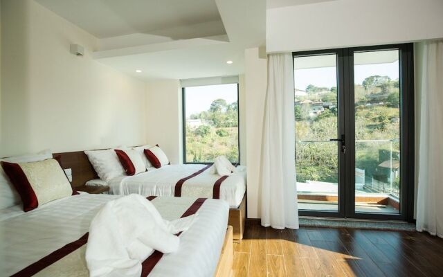 Redpine Condotel