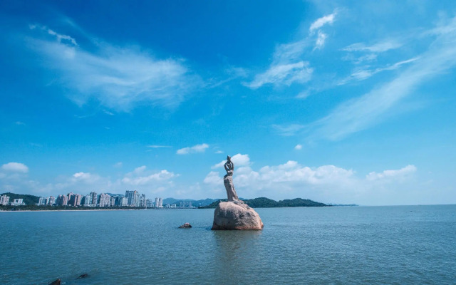 Vienna international hotel (zhuhai lovers middle road haibin store)