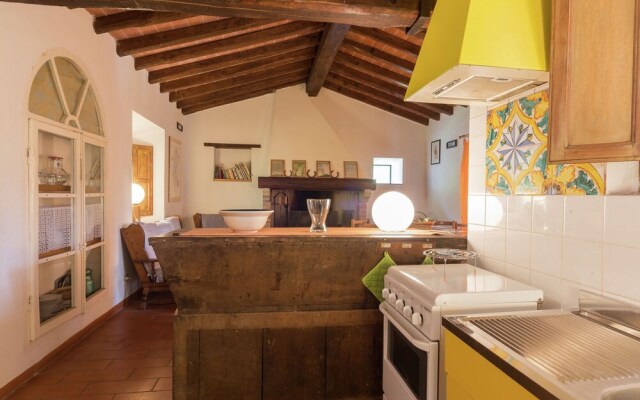 Quaint Holiday Home in San Marcello Pistoiese with Pool