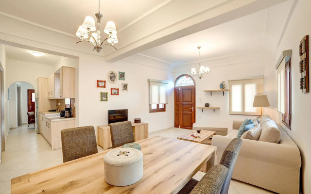 Santorini Suite Home