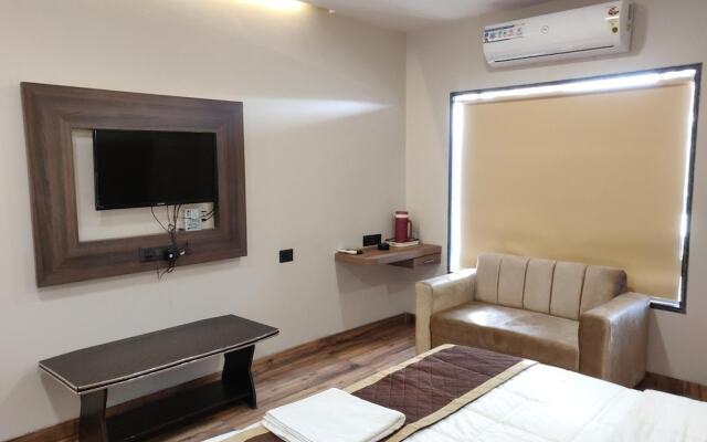 Hotel Atul Residency