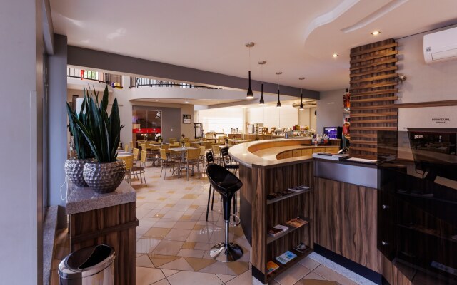 Tonello Business Hotel