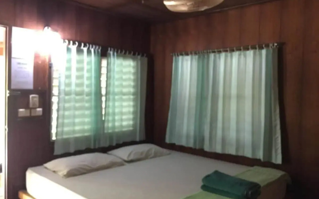 Sandee Bungalows
