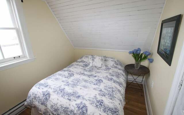 Riverview Cottages
