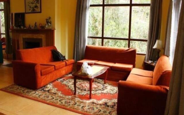 Rhododendron Dell Exoctic Resort - Darjeeling