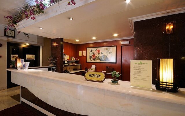 Hotel Waterfall