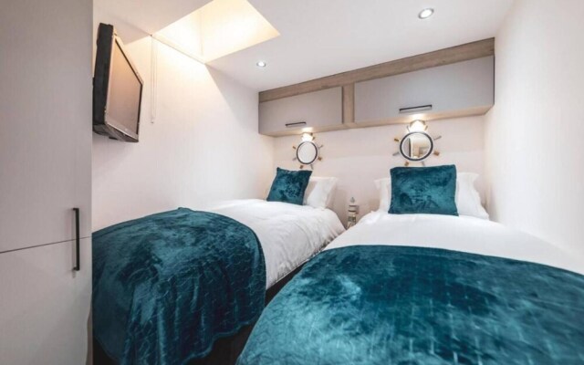 Sandpearl Suite Apartment Near Blackpool, England