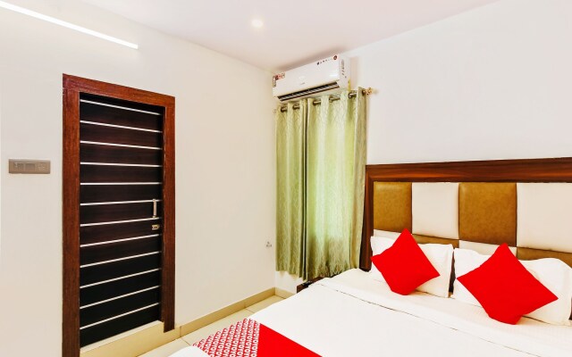 OYO 29131 Hotel MN Grand