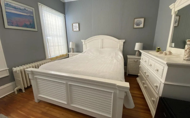 Atlantic House Bed & Breakfast