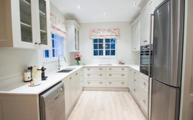 Exquisite Cottage Twenty