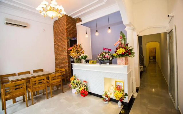 Shark Homestay