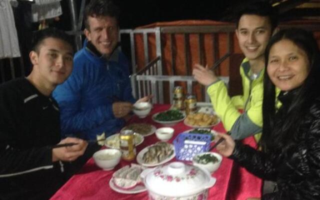 Ba Be Lake Homestay - Quynh Chi