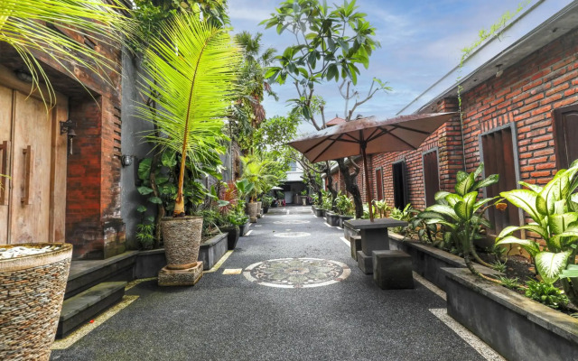 Puri Bagus Villa Legian Kuta