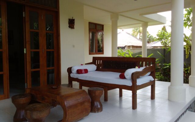 Starlight Restaurant & Bungalows