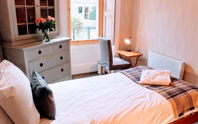 2 Bedroom Flat In City Centre