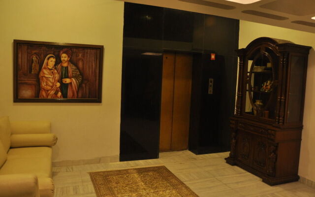 Hotel Africa Avenue Anand Lok