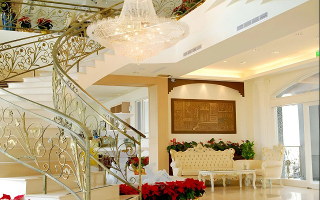 Starrise Leisure Hotel