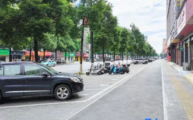 Manzhou Hotel (Hanshou Wanda Plaza)