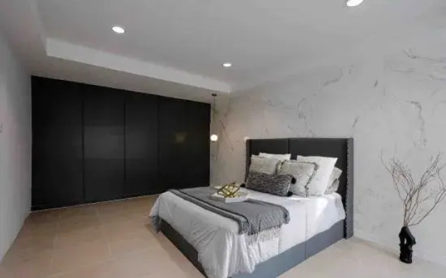 Sabbath Residence(Luxury pool villa townhome)