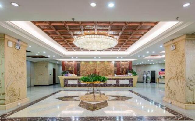 Grand Dragon Hotel