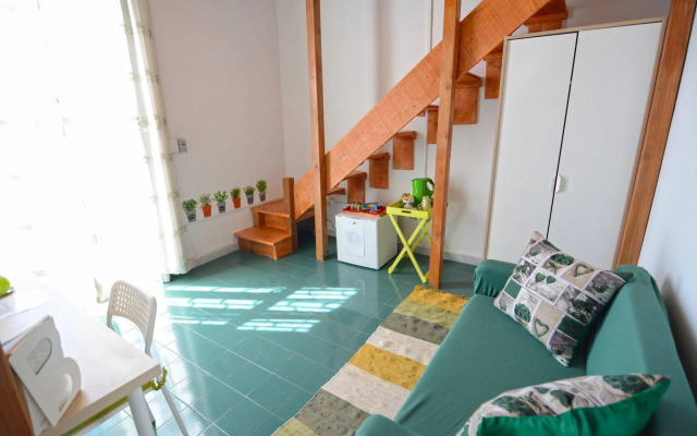 B&B Tecla