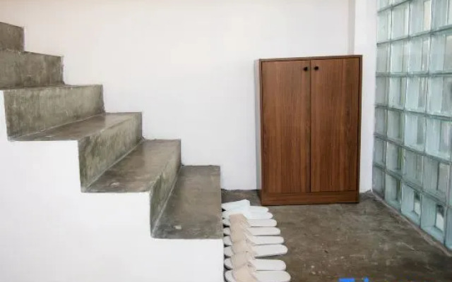 Nomad Plus Life Hostel Pattaya